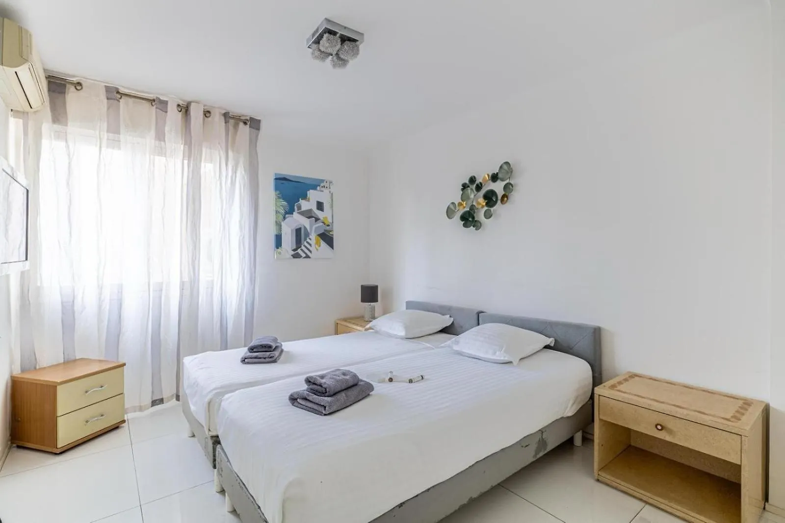 4 Pieces Balcon Parking Proche Martinez A3B130 Apartment Cannes 0*,  France